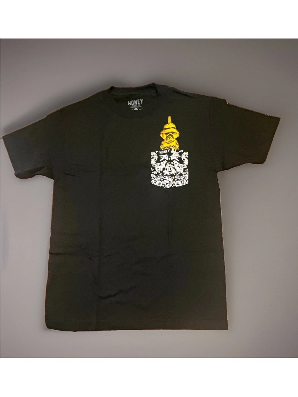 NWOT Honey women’s tshirt small